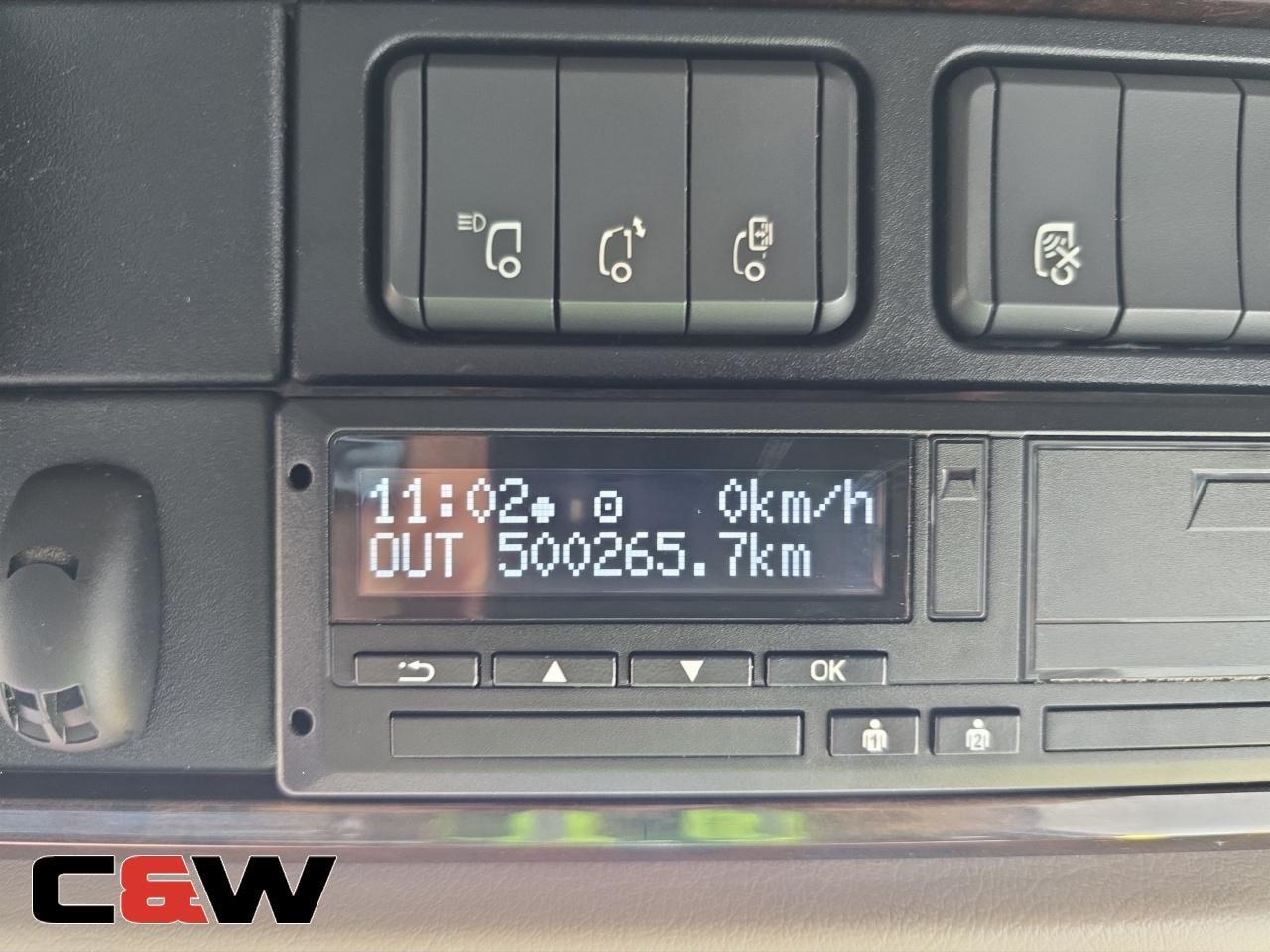 Vehicle image 34